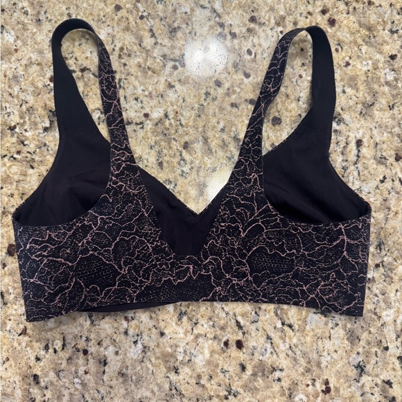 Lululemon Spanish rose bra 32C Elegant Black and Pink Lace Bralette - Picture 2 of 3